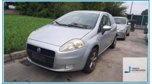 FIAT GRANDE PUNTO 2Y del 2005 parti usate e ricambi - Tipo Motore 350A1000