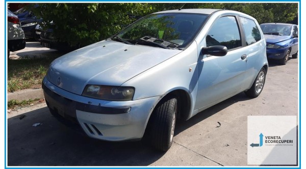 FIAT PUNTO 1N/1P del 2001 parti usate e ricambi - Tipo Motore 188A4000