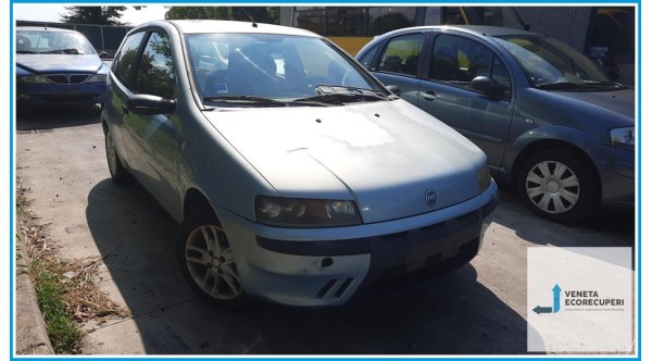 FIAT PUNTO 1N/1P del 2001 parti usate e ricambi - Tipo Motore 188A4000
