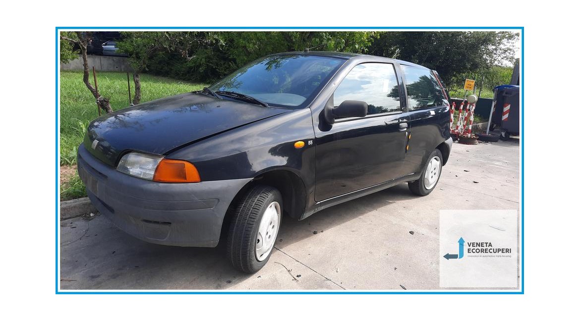 FIAT PUNTO 1a Serie  del 1998 parti usate e ricambi - Tipo Motore 176B2000