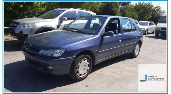 PEUGEOT 306  del 1999 parti usate e ricambi - Tipo Motore KFX