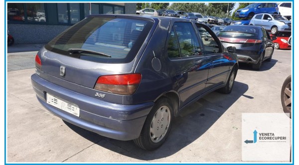 PEUGEOT 306  del 1999 parti usate e ricambi - Tipo Motore KFX