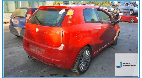 FIAT GRANDE PUNTO 4C del 2008 parti usate e ricambi - Tipo Motore 198A4000