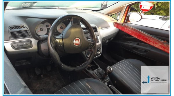 FIAT GRANDE PUNTO 4C del 2008 parti usate e ricambi - Tipo Motore 198A4000
