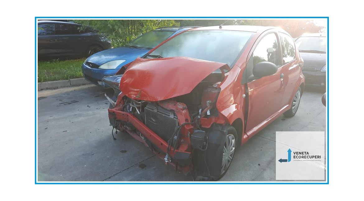 TOYOTA AYGO 1a Serie  del 2013 parti usate e ricambi - Tipo Motore 1KRFE