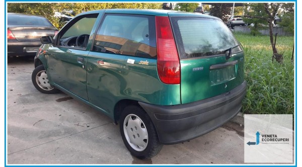 FIAT PUNTO 1a Serie  del 1998 parti usate e ricambi - Tipo Motore 176B2000
