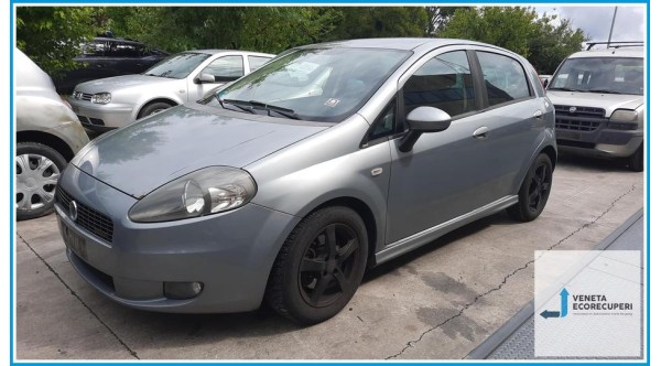 FIAT GRANDE PUNTO 4C del 2009 parti usate e ricambi - Tipo Motore 199A3000