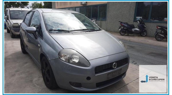 FIAT GRANDE PUNTO 4C del 2009 parti usate e ricambi - Tipo Motore 199A3000