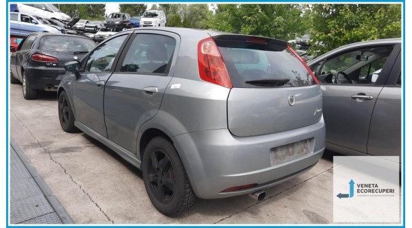 FIAT GRANDE PUNTO 4C del 2009 parti usate e ricambi - Tipo Motore 199A3000