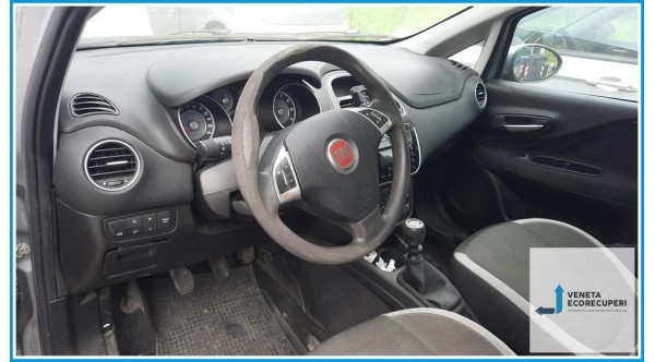 FIAT PUNTO 6U del 2013 parti usate e ricambi - Tipo Motore 169A4000