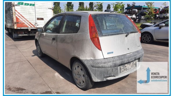 FIAT PUNTO 1N/1P del 2000 parti usate e ricambi