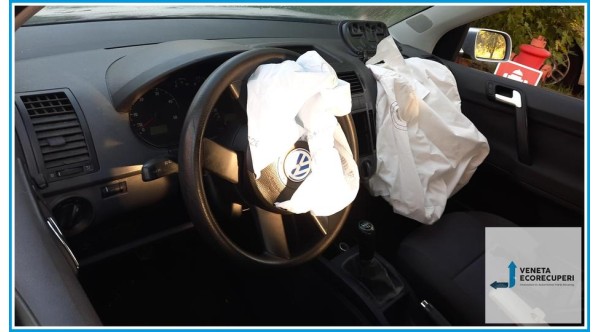 VOLKSWAGEN POLO 9N del 2002 parti usate e ricambi - Tipo Motore AMF