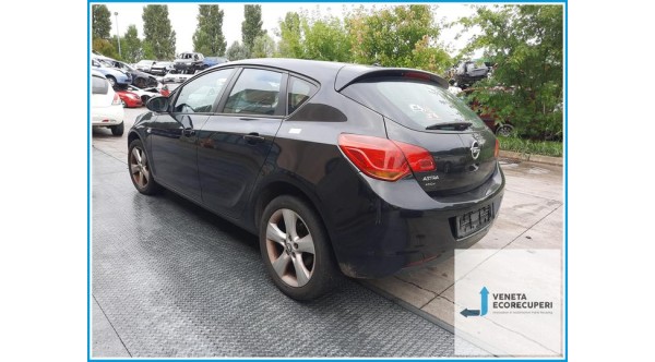 OPEL ASTRA P10 del 2011 parti usate e ricambi - Tipo Motore A14XER