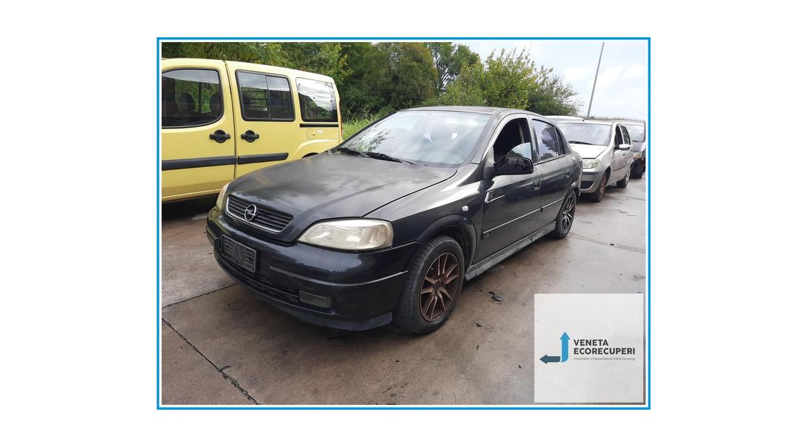 OPEL CORSA S93 del 1999 parti usate e ricambi - Tipo Motore X14XE