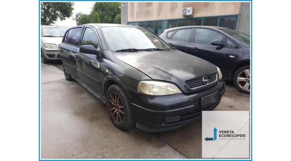 OPEL CORSA S93 del 1999 parti usate e ricambi - Tipo Motore X14XE