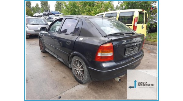 OPEL CORSA S93 del 1999 parti usate e ricambi - Tipo Motore X14XE