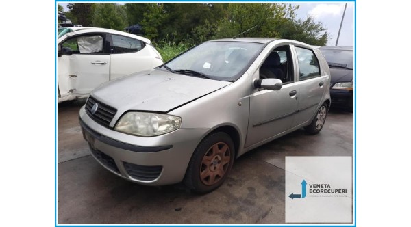 FIAT PUNTO CLASSIC 2U del 2005 parti usate e ricambi - Tipo Motore 188A4000