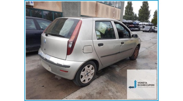 FIAT PUNTO CLASSIC 2U del 2005 parti usate e ricambi - Tipo Motore 188A4000