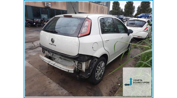 FIAT PUNTO 51 del 2012 parti usate e ricambi - Tipo Motore 199A9000