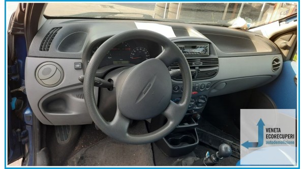 FIAT PUNTO 1N/1P del 2000 parti usate e ricambi