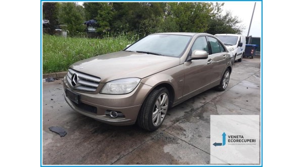 MERCEDES-BENZ Classe C W/S204 del 2008 parti usate e ricambi - Tipo Motore 646811