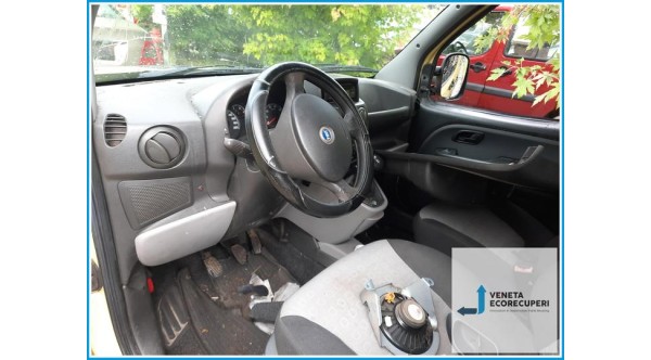 FIAT DOBLO' 3C del 2006 parti usate e ricambi - Tipo Motore 223B1000
