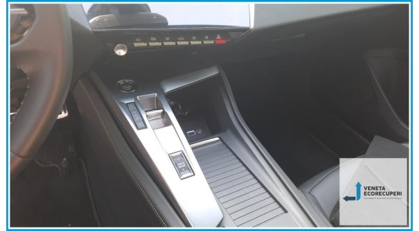 PEUGEOT 408  del 2023 parti usate e ricambi - Tipo Motore 5G06