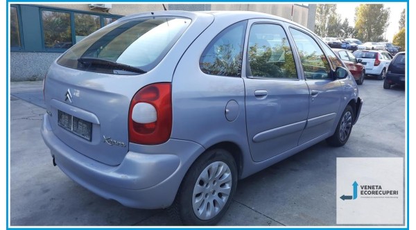 CITROEN XSARA PICASSO  del 2002 parti usate e ricambi - Tipo Motore RHY