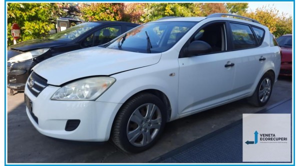 KIA CEE'D  del 2008 parti usate e ricambi - Tipo Motore D4FB