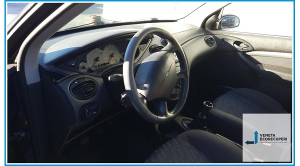 FORD FOCUS CAK del 2001 parti usate e ricambi - Tipo Motore FYDB
