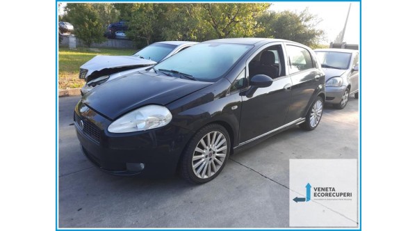 FIAT GRANDE PUNTO 2Y del 2007 parti usate e ricambi - Tipo Motore 199A3000