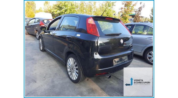 FIAT GRANDE PUNTO 2Y del 2007 parti usate e ricambi - Tipo Motore 199A3000