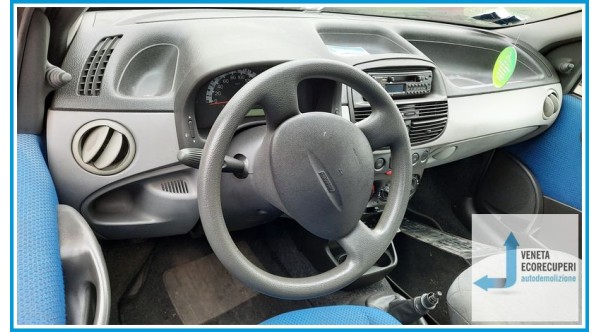 FIAT PUNTO 1N/1P del 2000 parti usate e ricambi