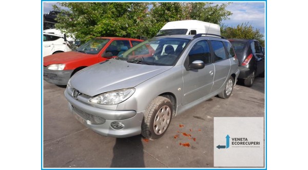 PEUGEOT 206  del 2005 parti usate e ricambi - Tipo Motore KFU