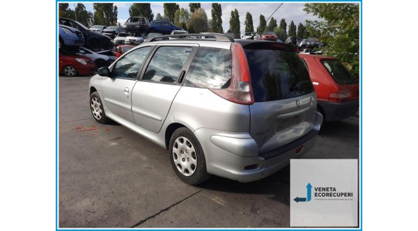 PEUGEOT 206  del 2005 parti usate e ricambi - Tipo Motore KFU