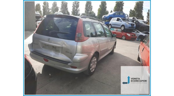 PEUGEOT 206  del 2005 parti usate e ricambi - Tipo Motore KFU