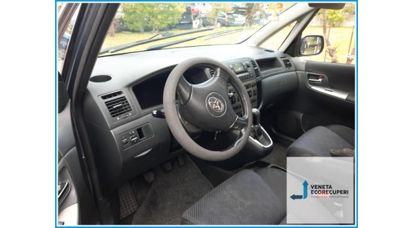 TOYOTA COROLLA VERSO  del 2003 parti usate e ricambi - Tipo Motore 1CDFTV
