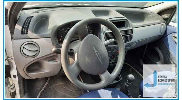FIAT PUNTO 1N/1P del 2000 parti usate e ricambi
