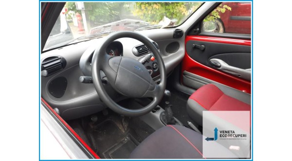 FIAT SEICENTO 1E del 2002 parti usate e ricambi - Tipo Motore 187A1000