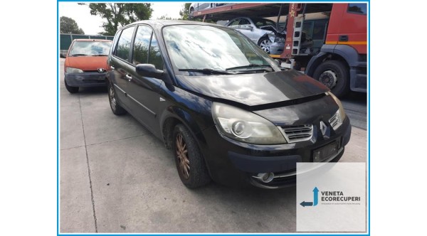 RENAULT SCENIC 2a Serie  del 2009 parti usate e ricambi - Tipo Motore K4M87