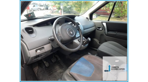 RENAULT SCENIC 2a Serie  del 2009 parti usate e ricambi - Tipo Motore K4M87