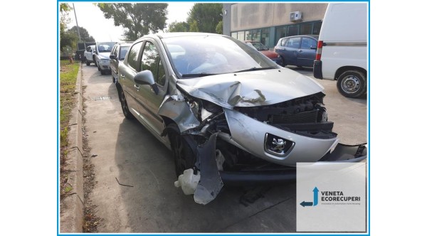 PEUGEOT 207  del 2006 parti usate e ricambi - Tipo Motore 8HZ