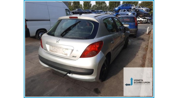 PEUGEOT 207  del 2006 parti usate e ricambi - Tipo Motore 8HZ