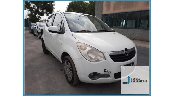 OPEL AGILA H08 del 2013 parti usate e ricambi - Tipo Motore K10B