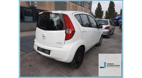 OPEL AGILA H08 del 2013 parti usate e ricambi - Tipo Motore K10B