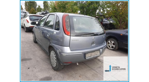 OPEL CORSA X01 del 2004 parti usate e ricambi - Tipo Motore Z10XEP