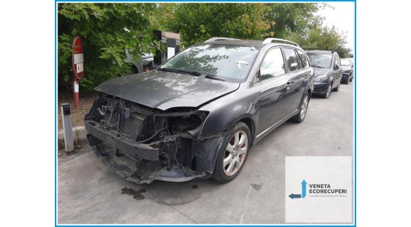TOYOTA AVENSIS  del 2008 parti usate e ricambi - Tipo Motore 1ADFTV