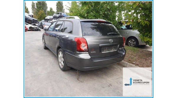 TOYOTA AVENSIS  del 2008 parti usate e ricambi - Tipo Motore 1ADFTV