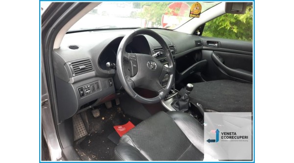 TOYOTA AVENSIS  del 2008 parti usate e ricambi - Tipo Motore 1ADFTV