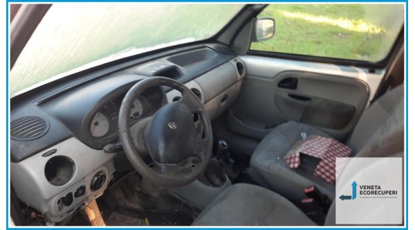 RENAULT KANGOO  del 2004 parti usate e ricambi - Tipo Motore K9KB7